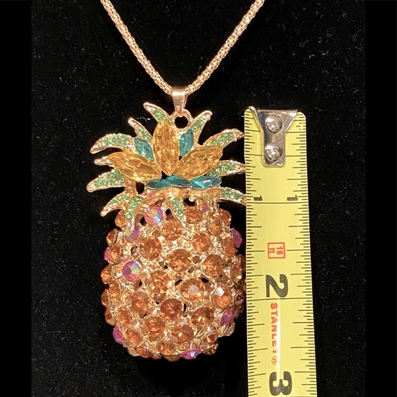 NWT BETSEY JOHNSON PINEAPPLE NECKLACE - Picture 5 of 7